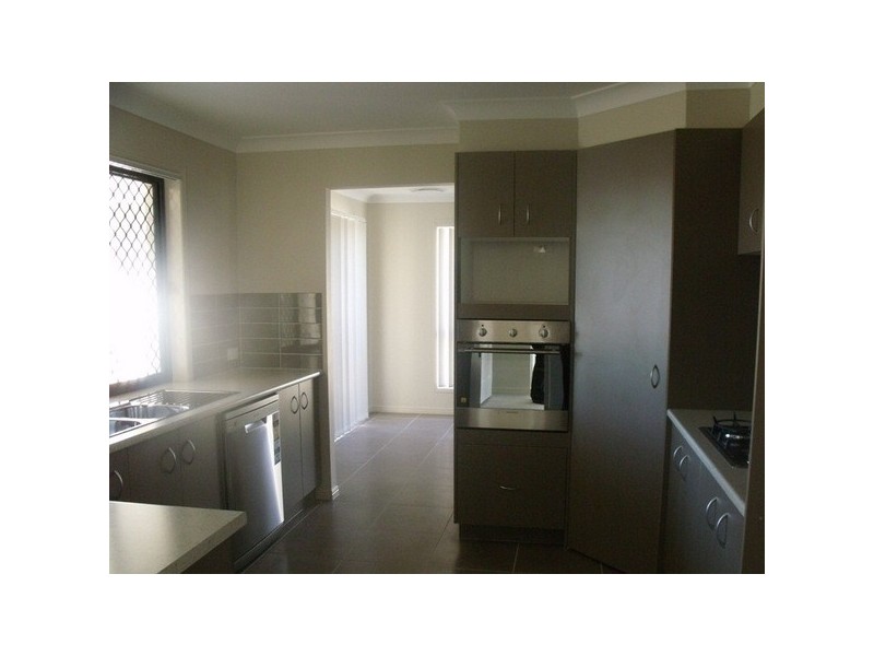 25 Everingham Avenue, Roma QLD 4455