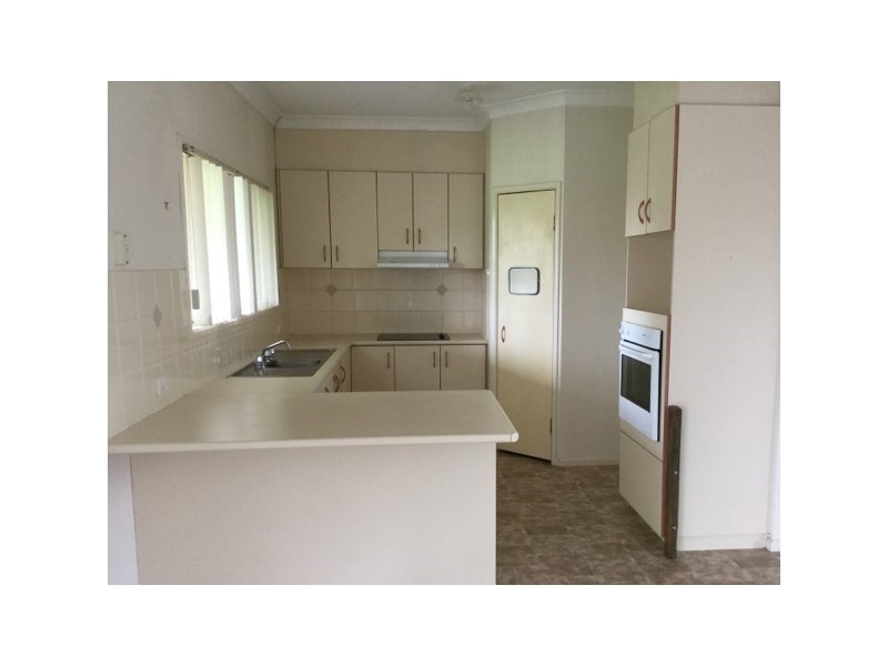 94-96 Robert Street, Surat QLD 4417