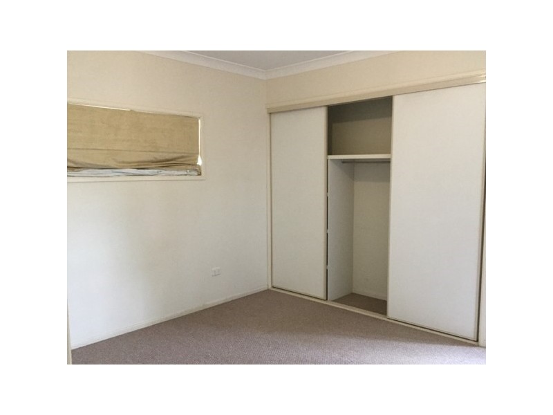 94-96 Robert Street, Surat QLD 4417