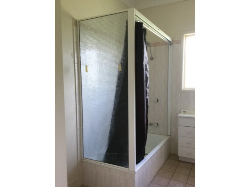 94-96 Robert Street, Surat QLD 4417