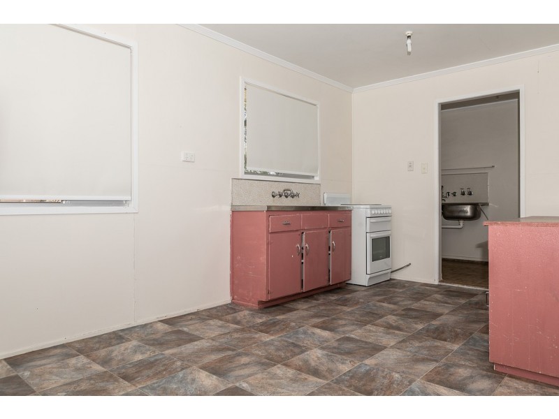 15 SOUTH STREET, Roma QLD 4455