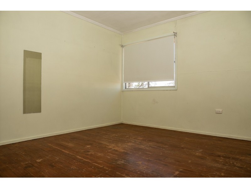 15 SOUTH STREET, Roma QLD 4455