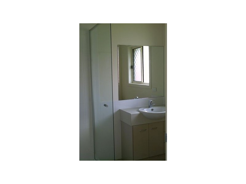 18 Courtney Street, Roma QLD 4455