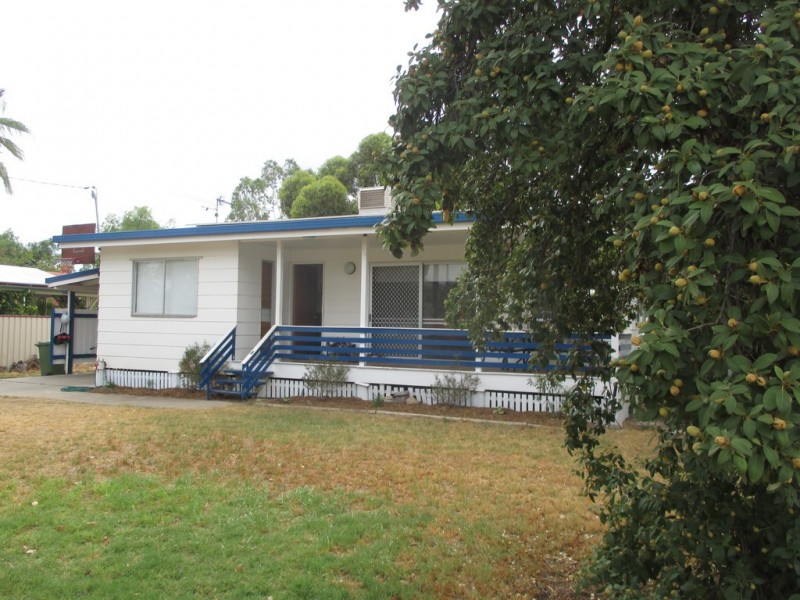 9 LEWIS STREET, Roma QLD 4455