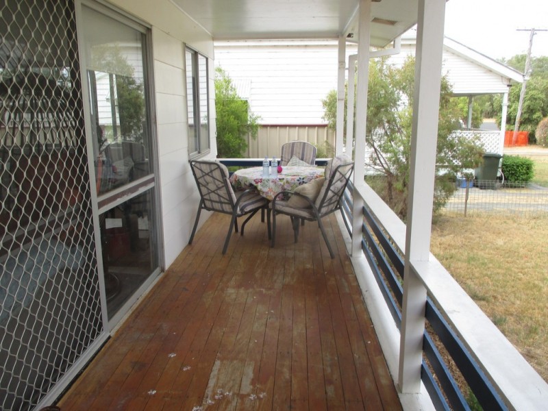 9 LEWIS STREET, Roma QLD 4455