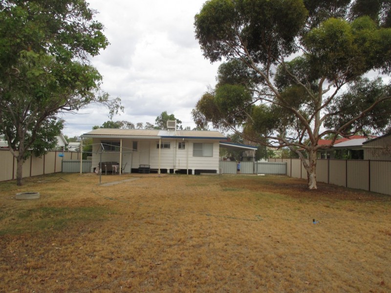 9 LEWIS STREET, Roma QLD 4455