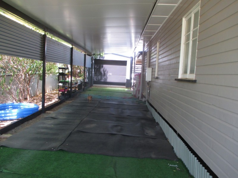 6 QUEEN STREET, Roma QLD 4455