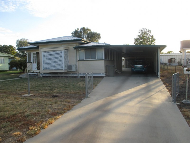 7 EVA STREET, Roma QLD 4455