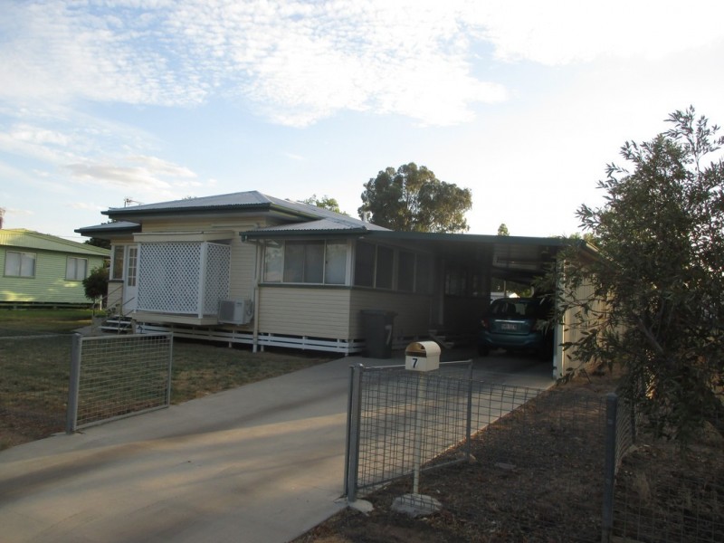 7 EVA STREET, Roma QLD 4455