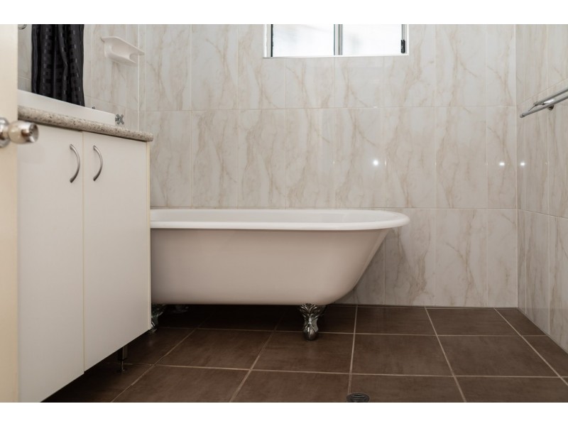 6 GREGORY STREET, Roma QLD 4455