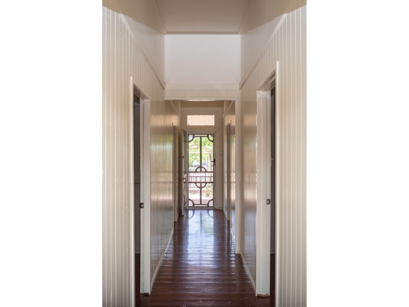 6 GREGORY STREET, Roma QLD 4455