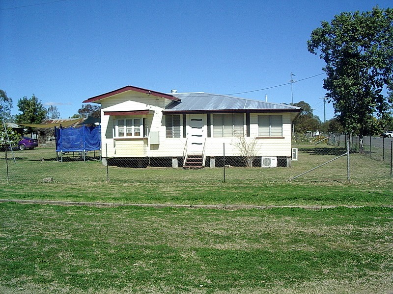 1-3 CORONATION STREET, Injune QLD 4454
