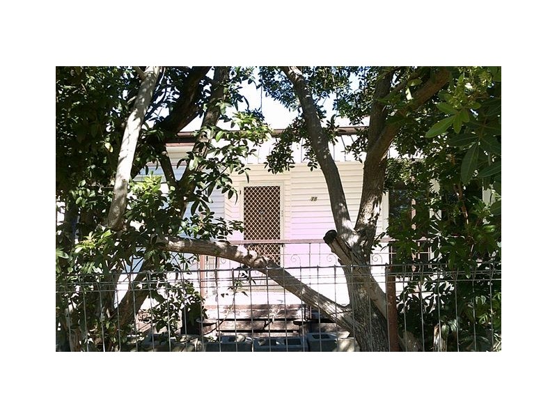 78 Bowen Street, Roma QLD 4455