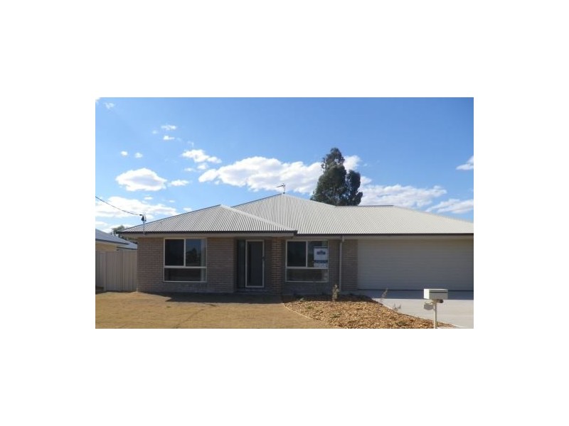 7 IVY STREET, Roma QLD 4455