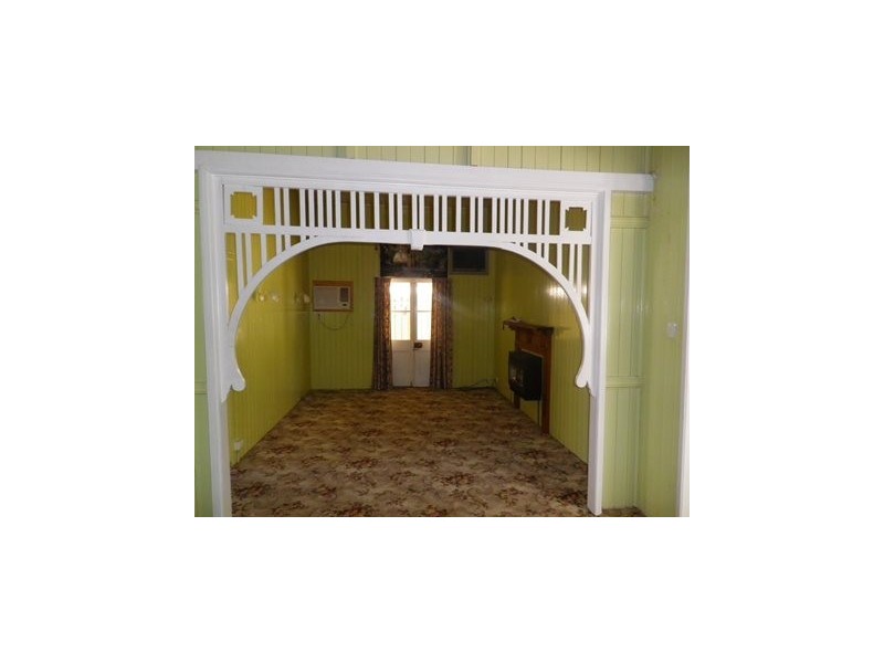 9A MAJOR STREET, Roma QLD 4455