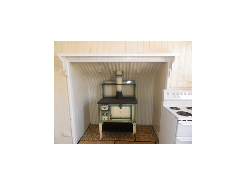 9A MAJOR STREET, Roma QLD 4455