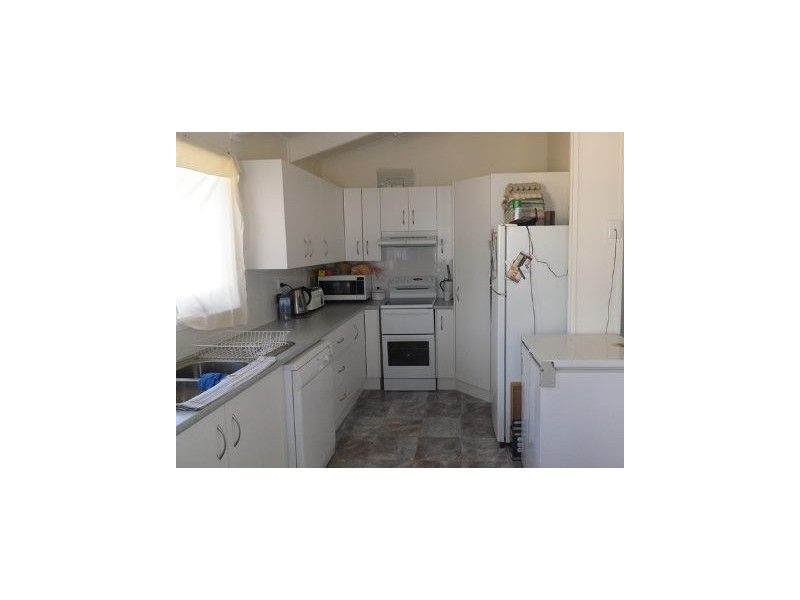 71 McPhie Street, Roma QLD 4455