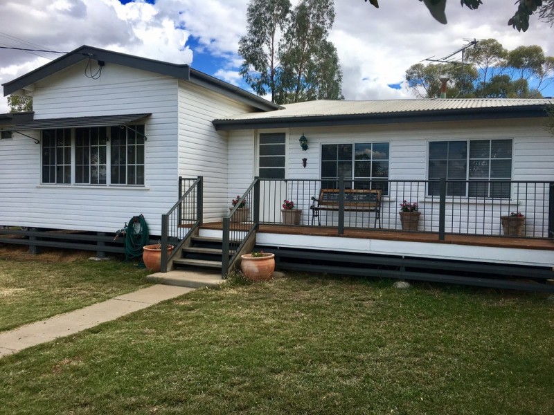 19 Crawford Street, Roma QLD 4455