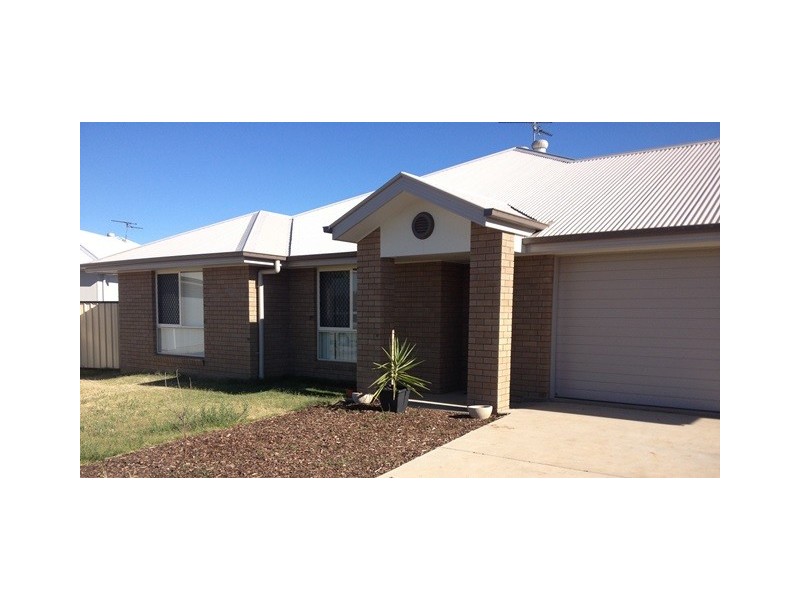 19 BASSETT COURT, Roma QLD 4455
