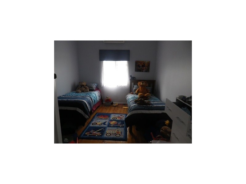 37 Russell Street, Wallumbilla QLD 4428