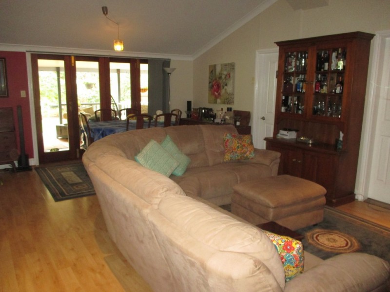 11 MCDOWALL STREET, Roma QLD 4455
