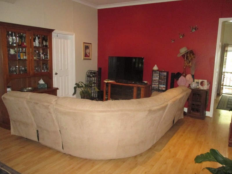 11 MCDOWALL STREET, Roma QLD 4455