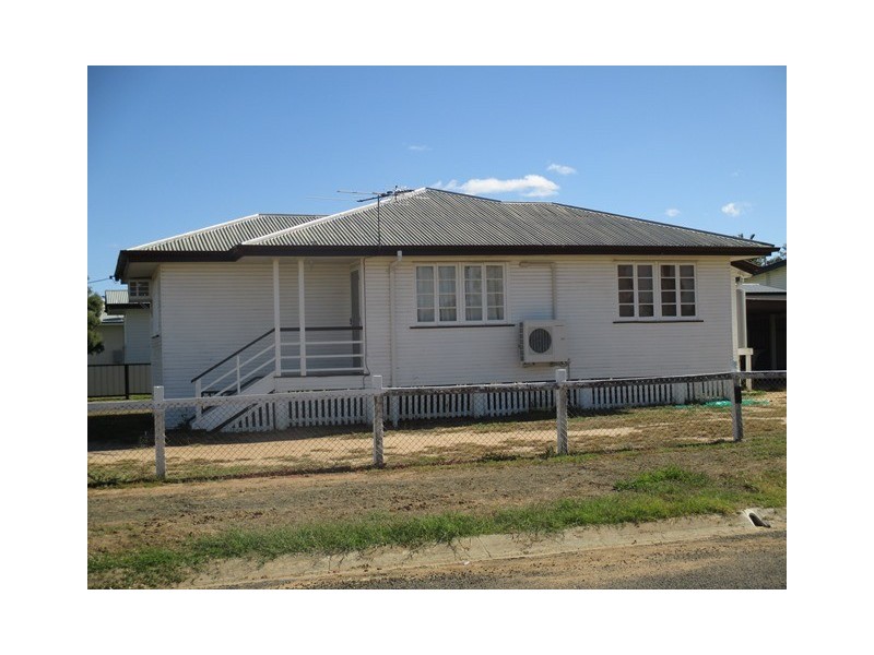 35 Foott Street, Roma QLD 4455