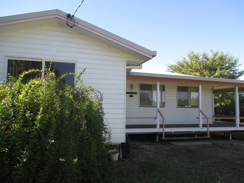 15  Rosedale Close, Roma QLD 4455