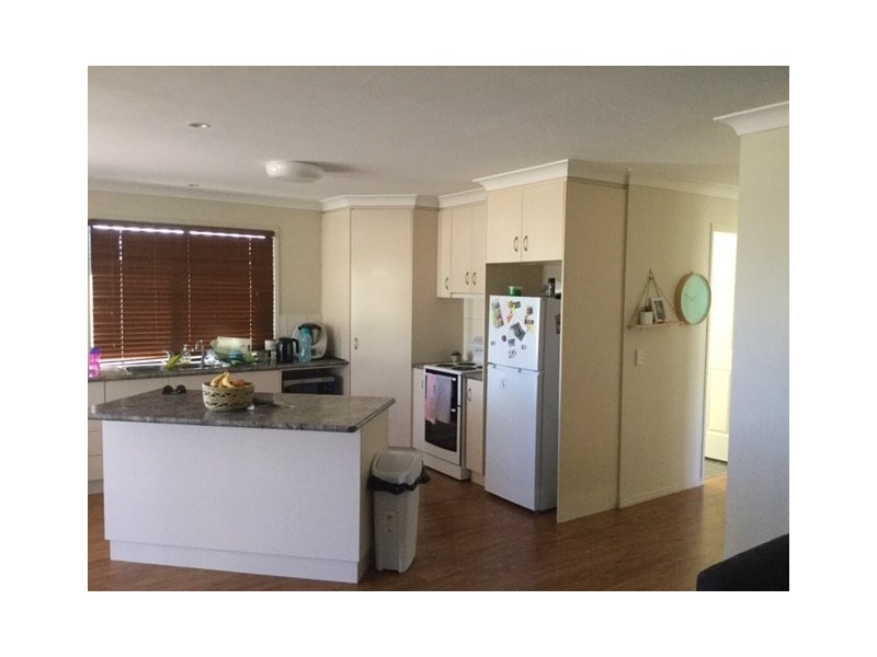 27 Robusta Street, Roma QLD 4455