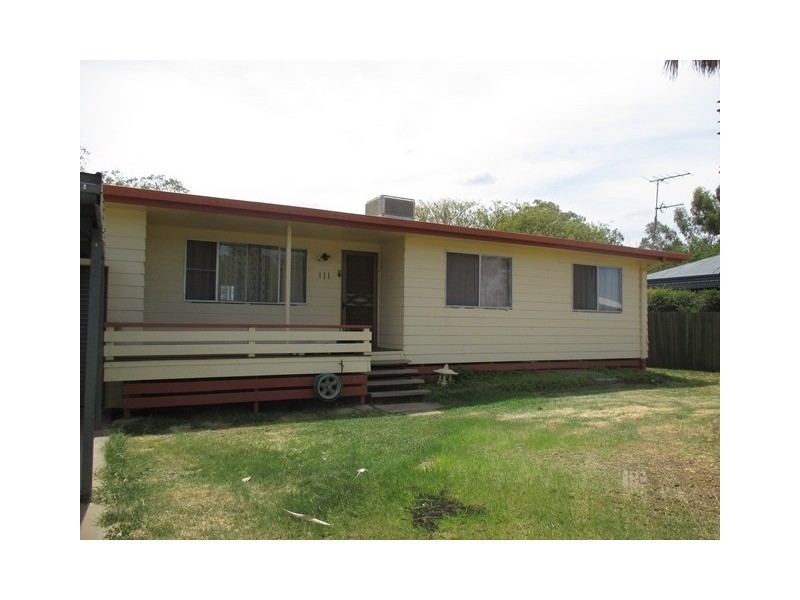 111 CURREY STREET, Roma QLD 4455