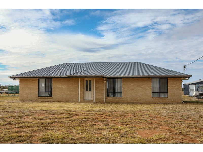 74 WALLUMBILLA NORTH ROAD, Wallumbilla QLD 4428