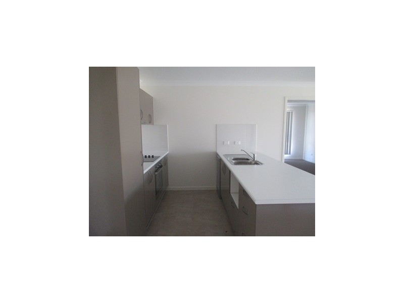 49 Wheeler Drive, Roma QLD 4455