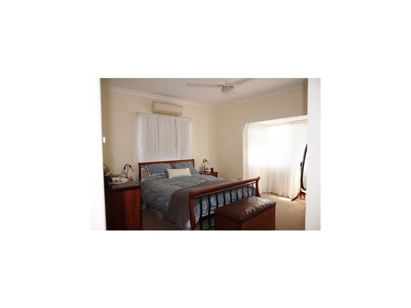 92 Miscamble Street, Roma QLD 4455