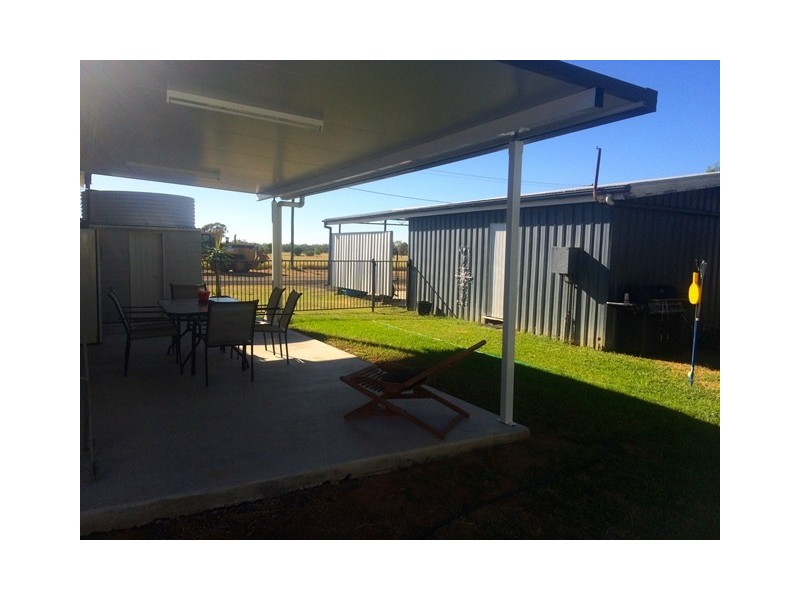 2 Hasted Street, Roma QLD 4455