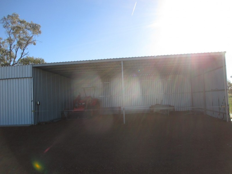 GLENVIEW 414 BINDANGO ROAD, Hodgson QLD 4455