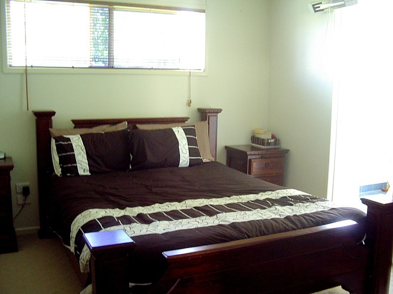 3 BOND STREET, Roma QLD 4455