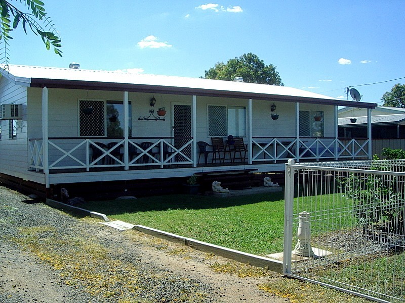 73 CURREY STREET, Roma QLD 4455