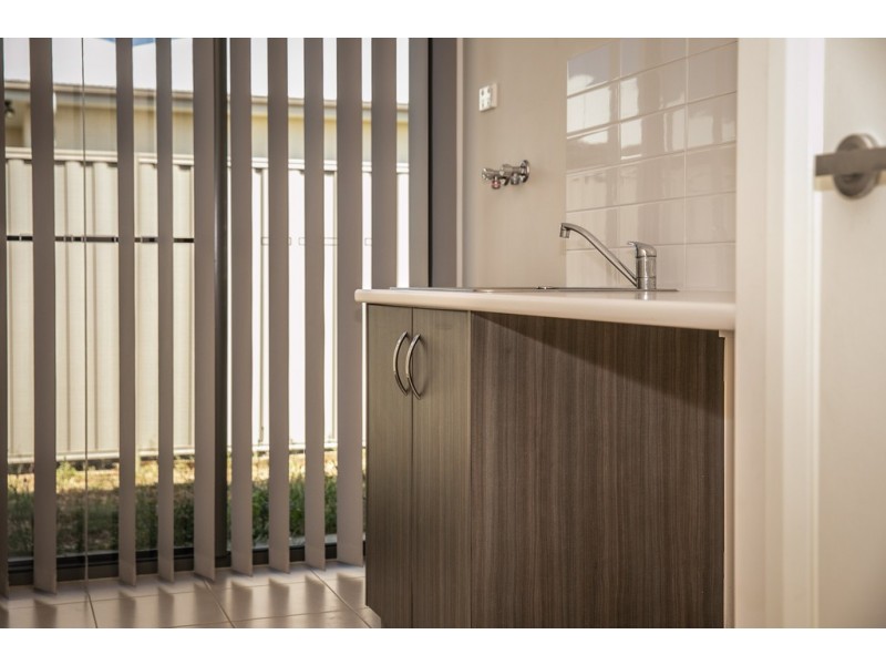 17 BASSETT COURT, Roma QLD 4455