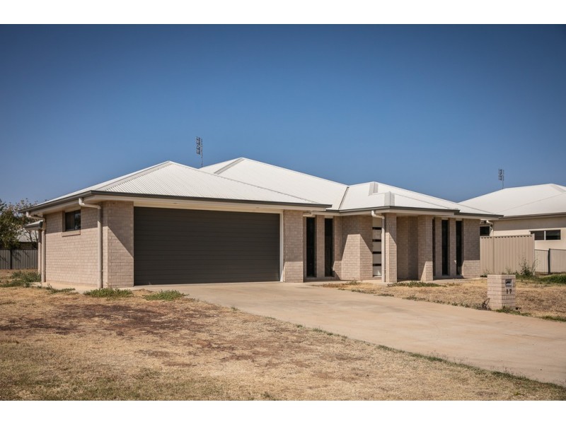 17 BASSETT COURT, Roma QLD 4455