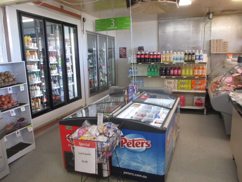 90 BOWEN STREET, Roma QLD 4455