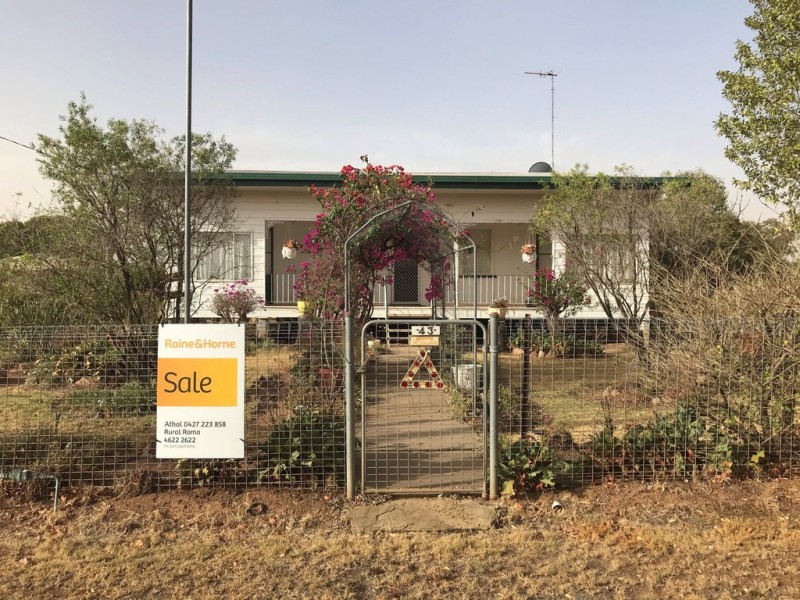 43 RUSSELL STREET, Wallumbilla QLD 4428