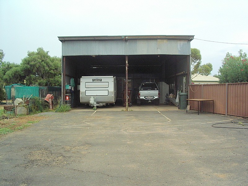 9  HOFFMAN STREET, Roma QLD 4455