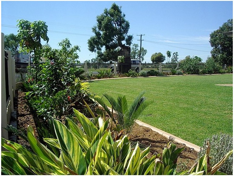 96 NORTHERN ROAD, Roma QLD 4455