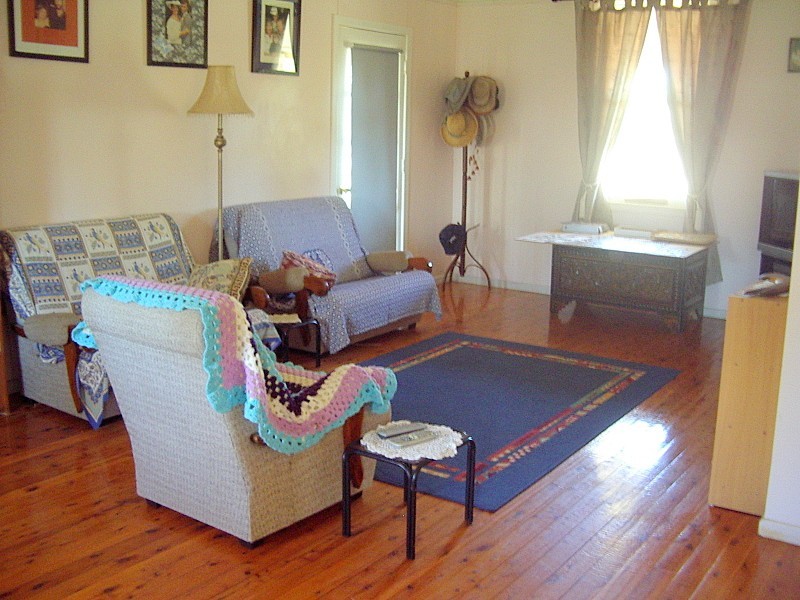 32  CLAYTON ROAD, Roma QLD 4455