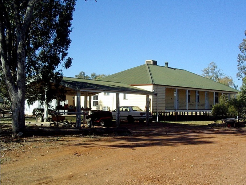 32  CLAYTON ROAD, Roma QLD 4455