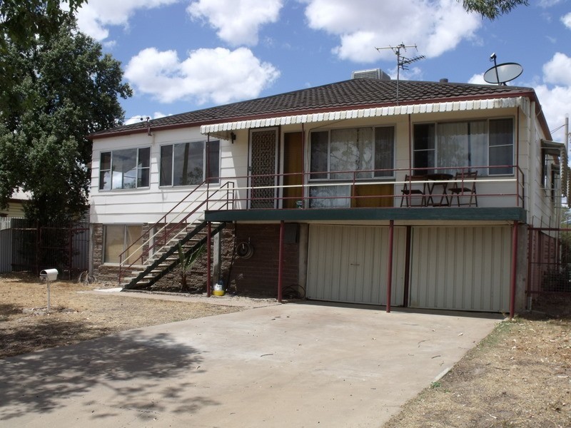 34 Twine Street, Roma QLD 4455