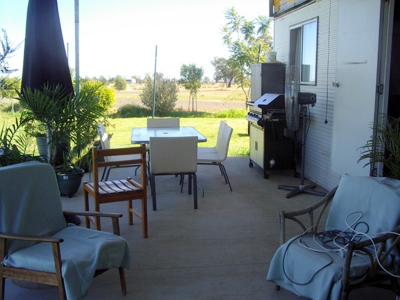 44318 Warrego Highway, Roma QLD 4455