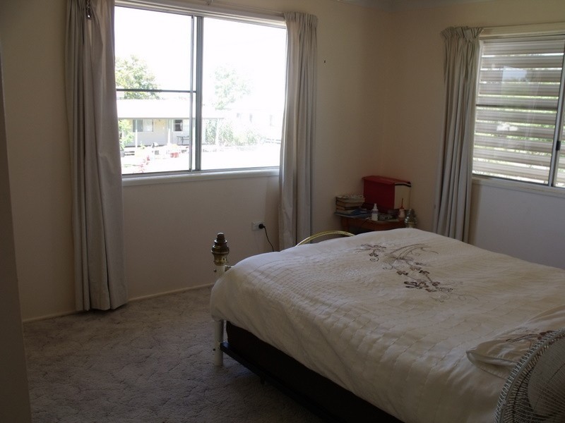33 Derry Street, Roma QLD 4455