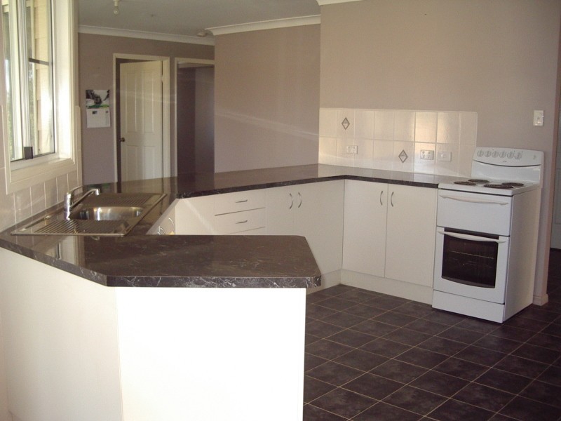 21 Roslyn Drive, Roma QLD 4455