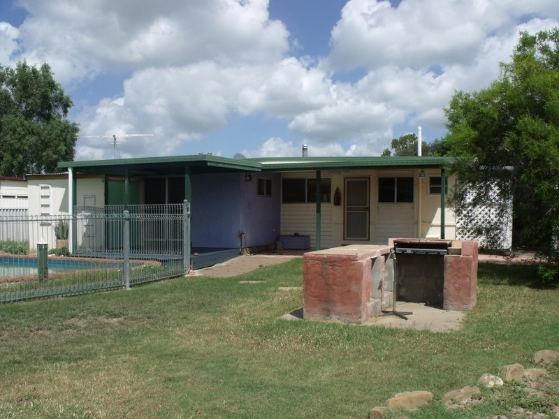26 Wright Street, Roma QLD 4455